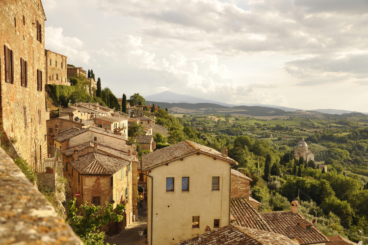 Bando "Residenzialità in Montagna 2024" della Regione Toscana